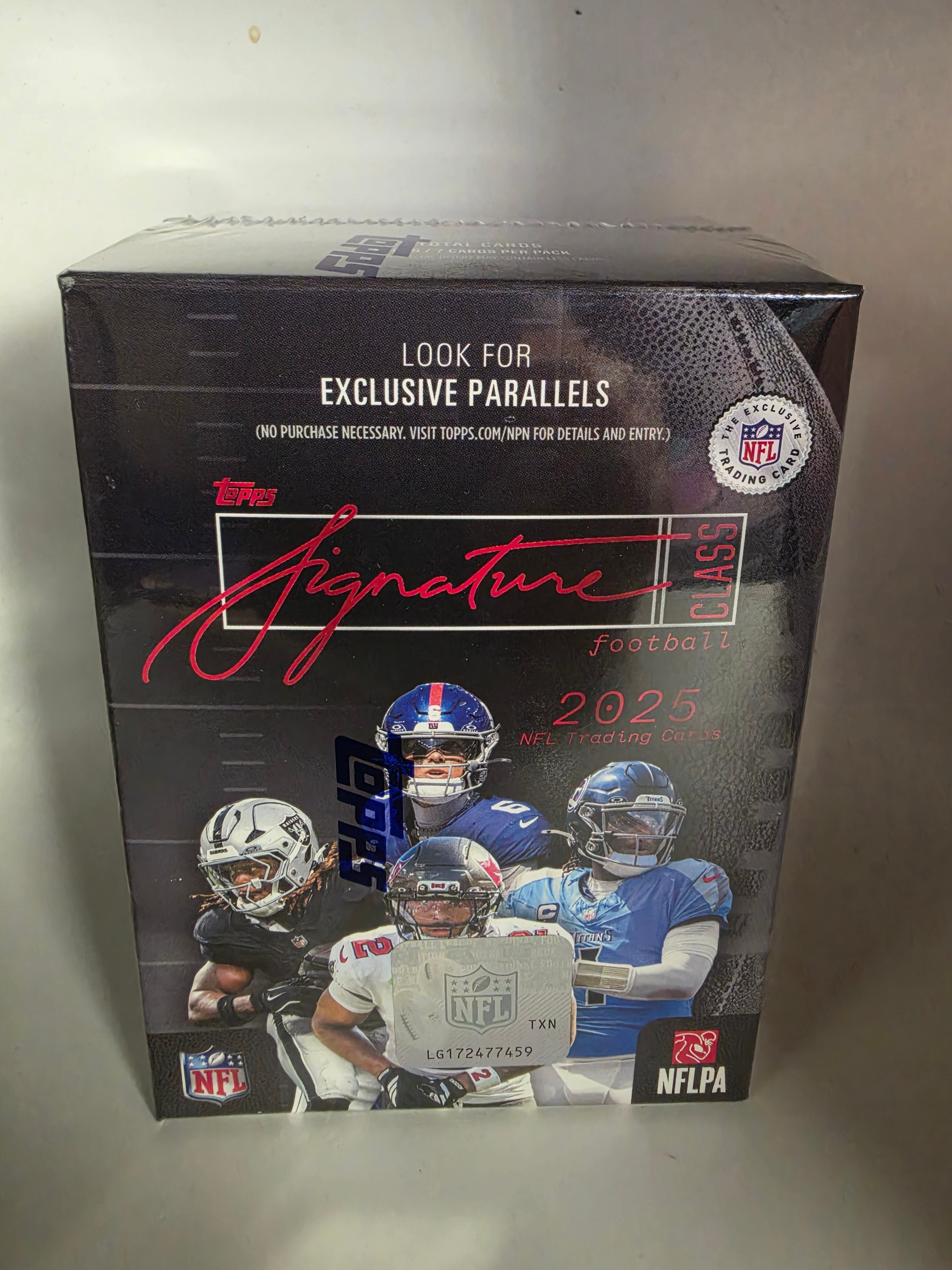 2025 Topps Signature Class Football Factory Sealed Value Box