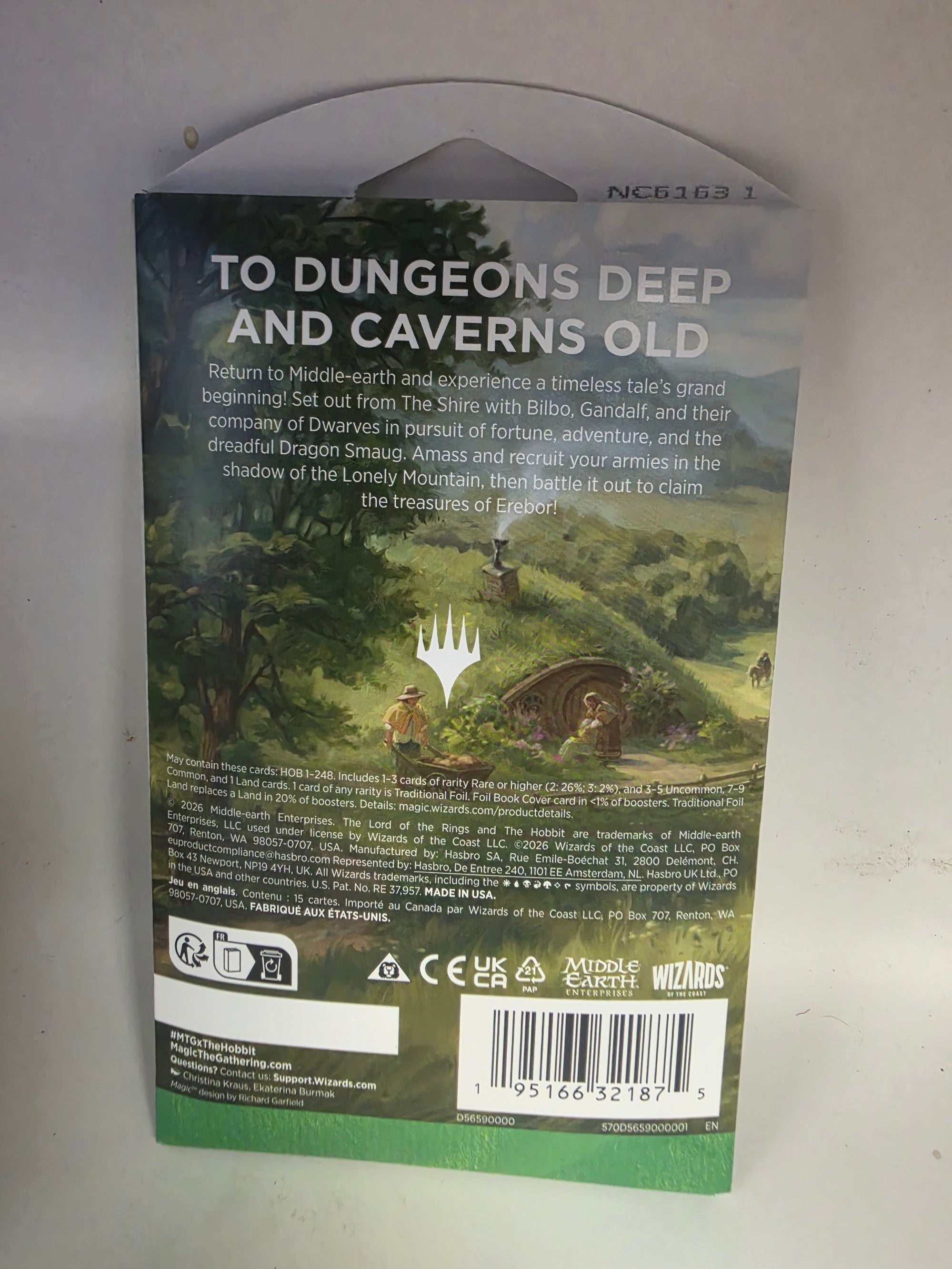 Magic: The Gathering - The Hobbit Play Booster (Style May Vary)